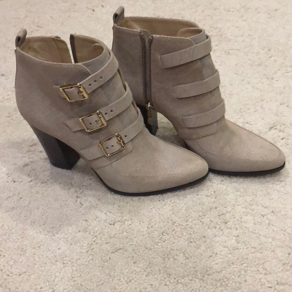 ⭐️⭐️⭐️SOLD⭐️⭐️⭐️—— Jimmy Choo!!!!! 💓💓